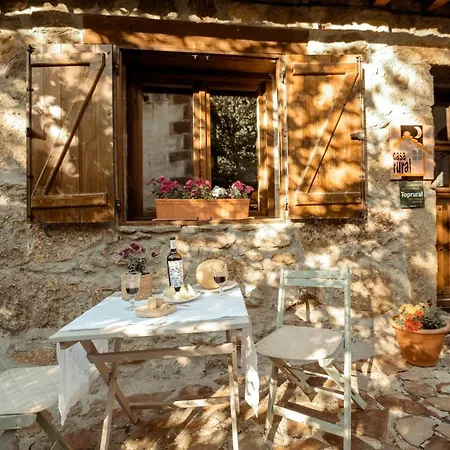 El Pajar De Tio Mariano Holiday home Tremedal